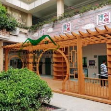 学校防腐木文化长廊